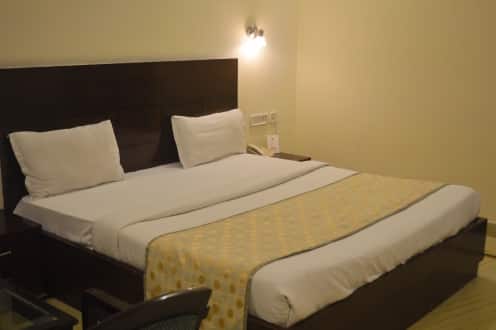 Hotel Balmoral Castle, Amritsar 2